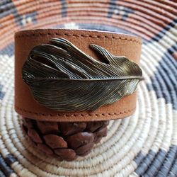 Cool Faux Suede Leather Cuff Bracelet with Feather Design
