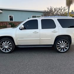 2007 Chevy Tahoe LTZ English And Spanish