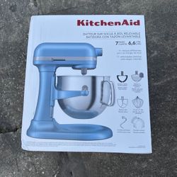 KitchenAid 7-Quart Bowl-Lift Stand Mixer | Blue Velvet