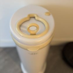 Ubbi diaper pail