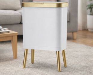 Selling a bathroom trash can with lid