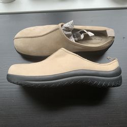 Easy Spirit Slip One Shoes Size (8)