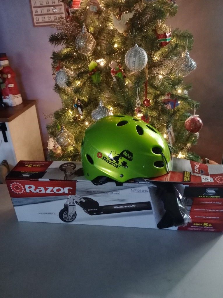 New Razor Scooter And New Razor Helmet $40 