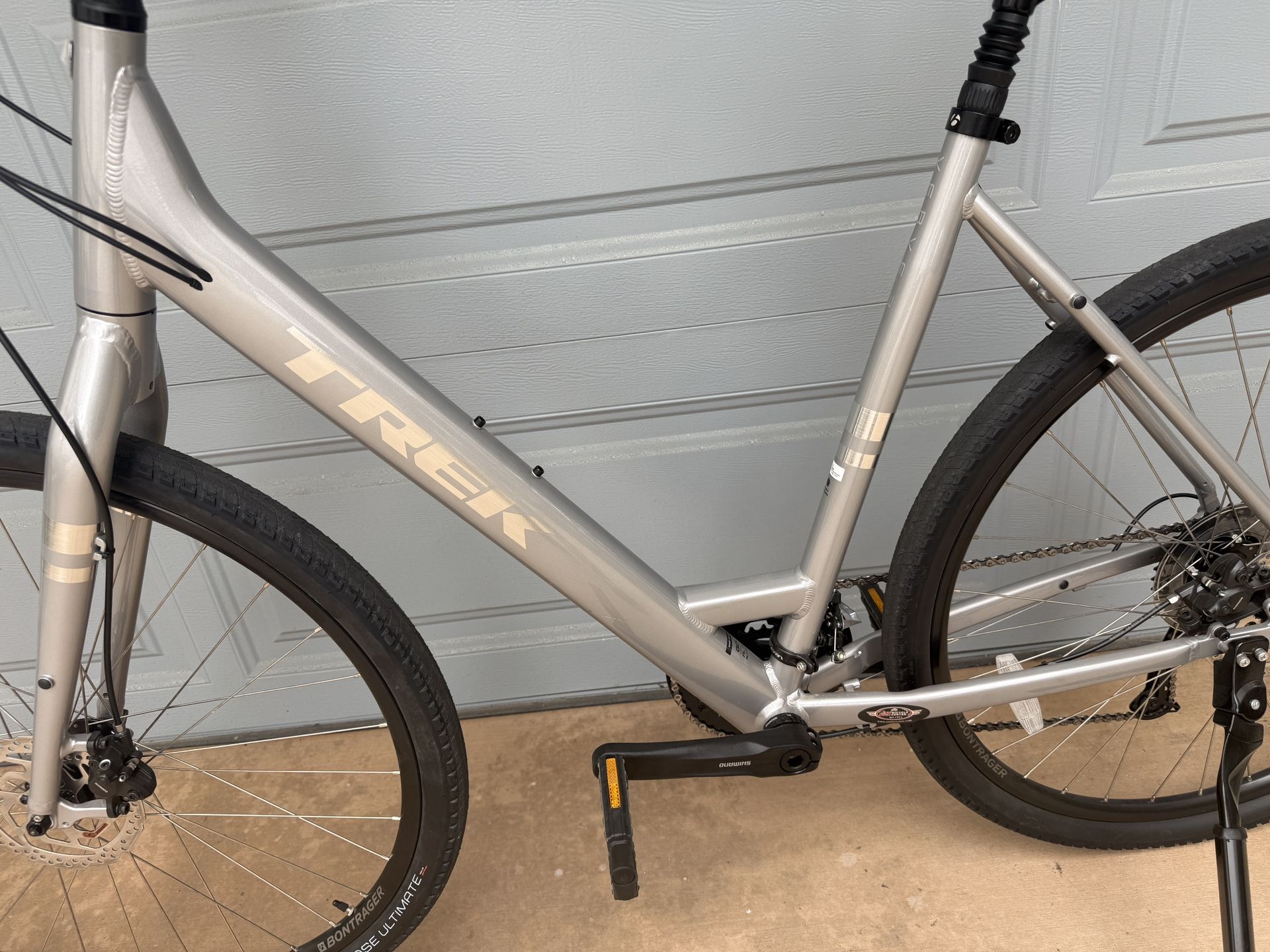 Large Trek Verve 3