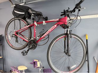Schwinn GTX3 Hybrid Bike