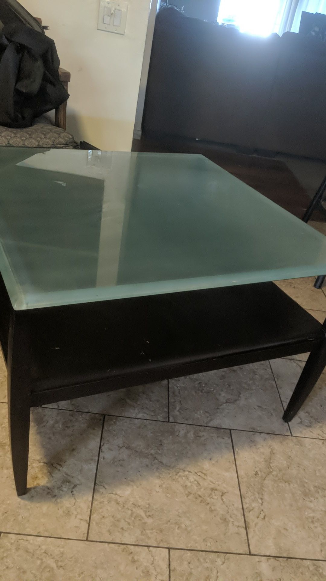 Corner table. Wood and Glass