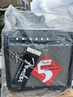 2 Fender Amps