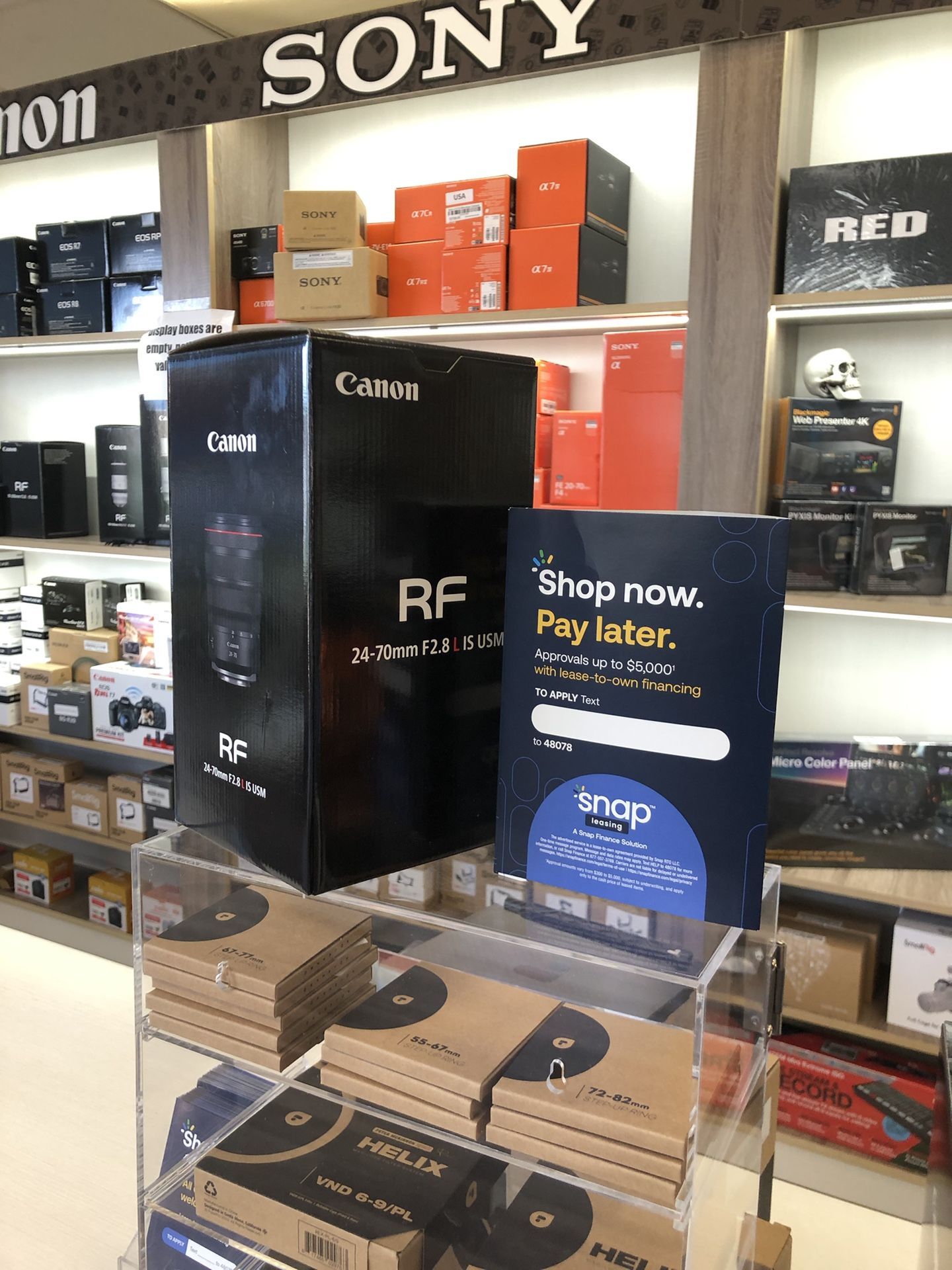 Canon RF 24 70mm F2.8 L Lens (Located In Downey, CA),All Products : American Fashion Style Bags On Sale