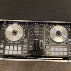 Pioneer DDJ SR2 DJ Controller With Hard Case