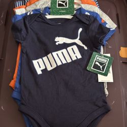 Baby bodysuits 