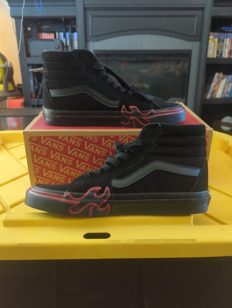 Vans Sk8-Hi Flame Size 9.5 Shoes