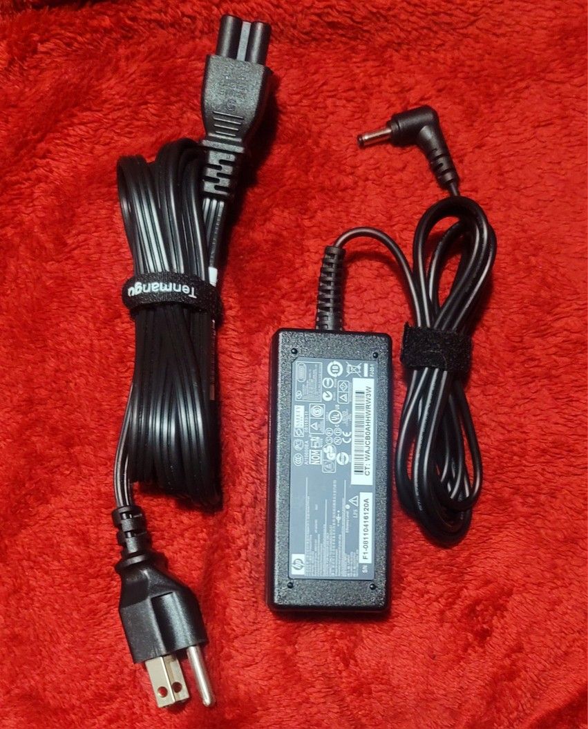 Original OEM 19V 1.58A 30W AC/DC Adapter HP ~ Compatibility Hipro HP-A0301R3 BLF HPA0301R3 Mini 1033cl 110-1045dx 1151NR 1000 1100 NR Netbook 