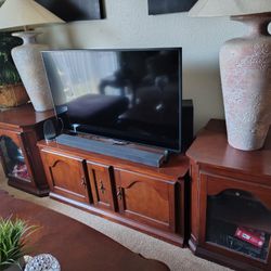 Entertainment center / Coffee and End Tables