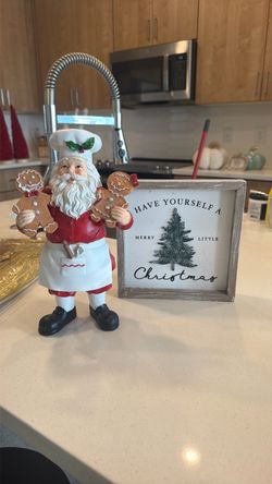 Santa Chef Figurine and Christmas Sign Set
