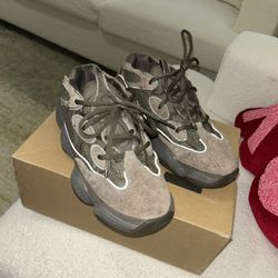 adidas Yeezy 500 Clay Brown 