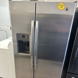GE Side By Side Refrigerator 