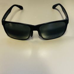 Maui Jim Red Sands Polarized Sunglasses - Matte Black / Neutral Grey (MJ432-2M) Condition: Pre-owned Brand: Maui Jim Model: Red Sands (MJ432-2M) Frame