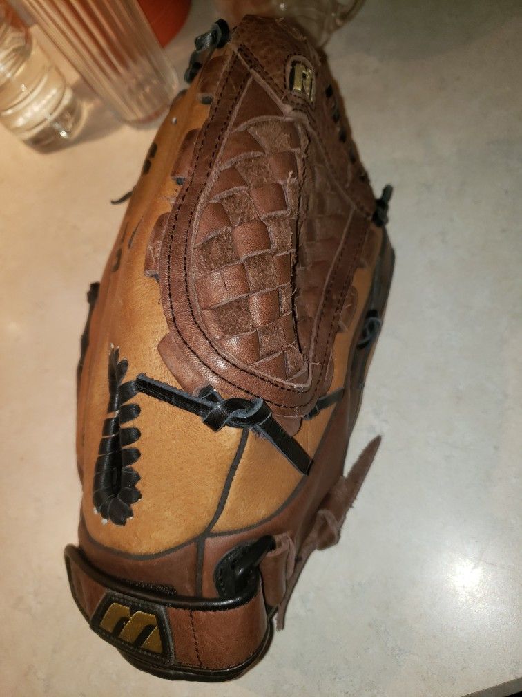 Mizuno 11.75" SureFit Foam Baseball Glove Prospect Series Pd $200