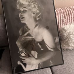 Marilyn Monroe Poster With Frame 