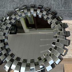 Beautiful Mirror 🔥