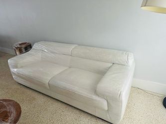 Modern White ITALIAN LEATHER Sofa *FOR SALE*