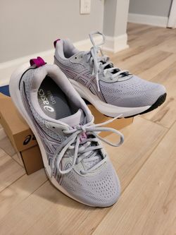 Women’s GEL-Contend 9 Running Sneakers Size 9 Wide - Grey