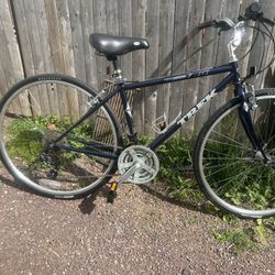 Trek 700 Hybrid Bike-medium