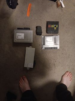 Bmw 2004-2007 E63 E64 ECU DME CAS2 MODULE IGNITION SUPPLY MODULE