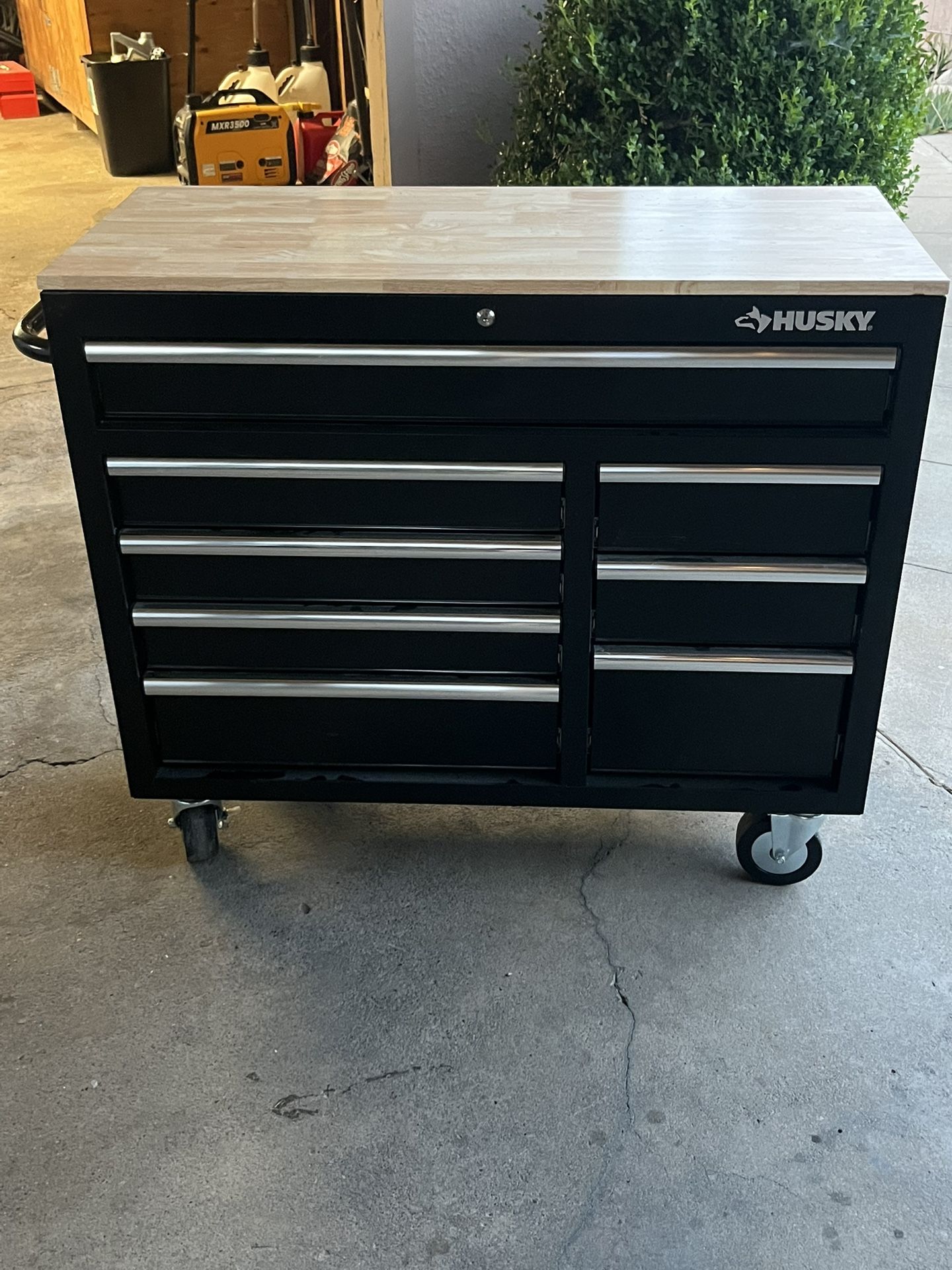 husky work top tool box