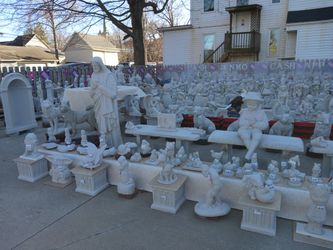 Concrete Statue Variety, Firm On The Price