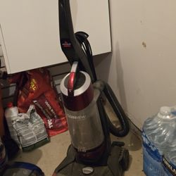 Bissell Vacuum cleaner