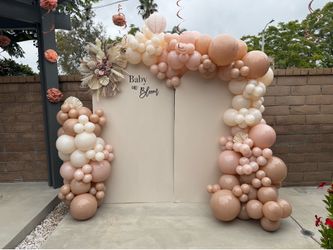 Balloon arch