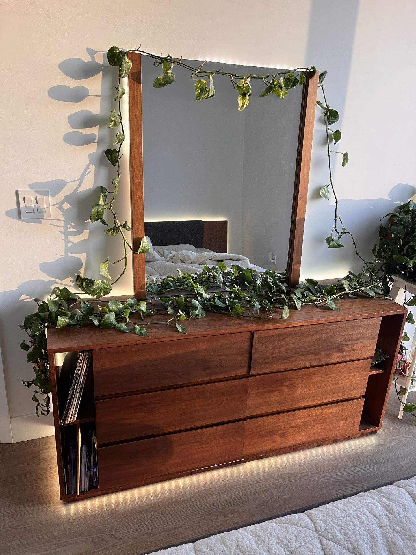 Dresser And Mirror 