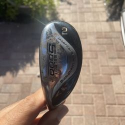 Select 5000 hybrid iron 2 in left hand  