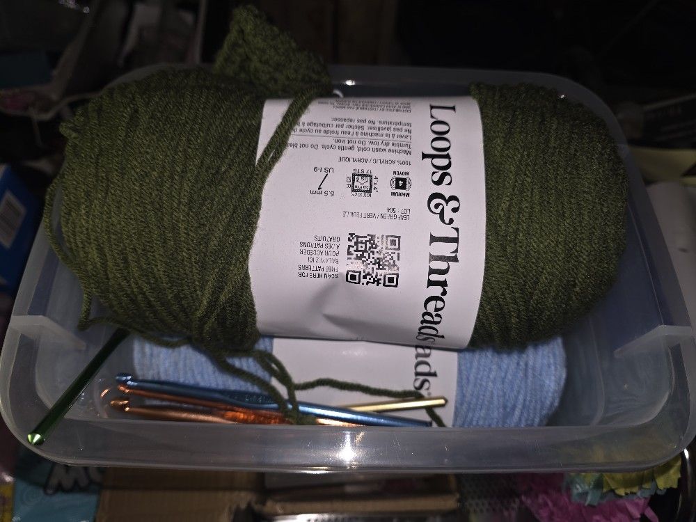 Lots Of Yarn And Crochet noodles Collectibles & Art