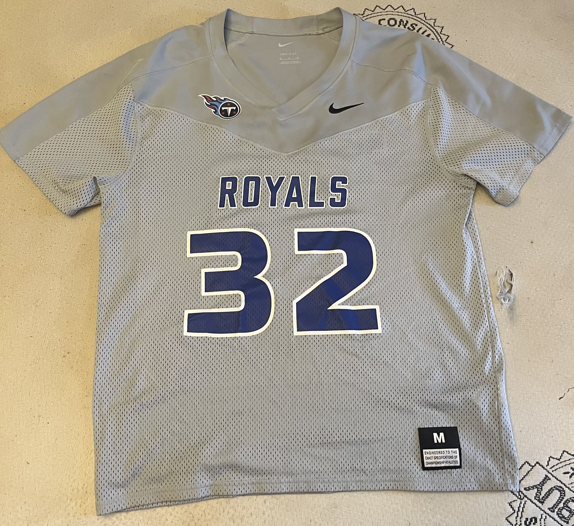 Titans Nike jersey