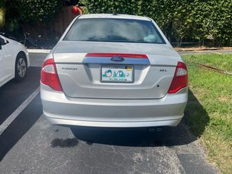 2010 Ford Fusión $2,500 OBO
