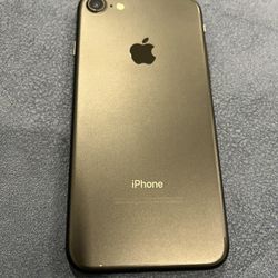 iPhone 7 FACTORY UNLOCK 32GB 