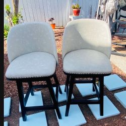 NEW BARSTOOLS SET OF 2
