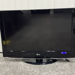 LG 32LH30 32” 1080p TV