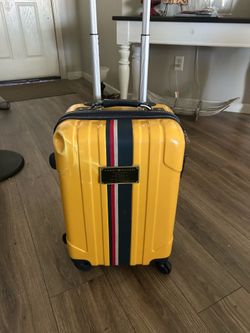 Rolling suitcase $15 93312
