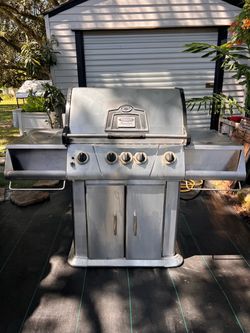 Vermont Castings Pro Stainless Gas Grill (VCS4008P)
