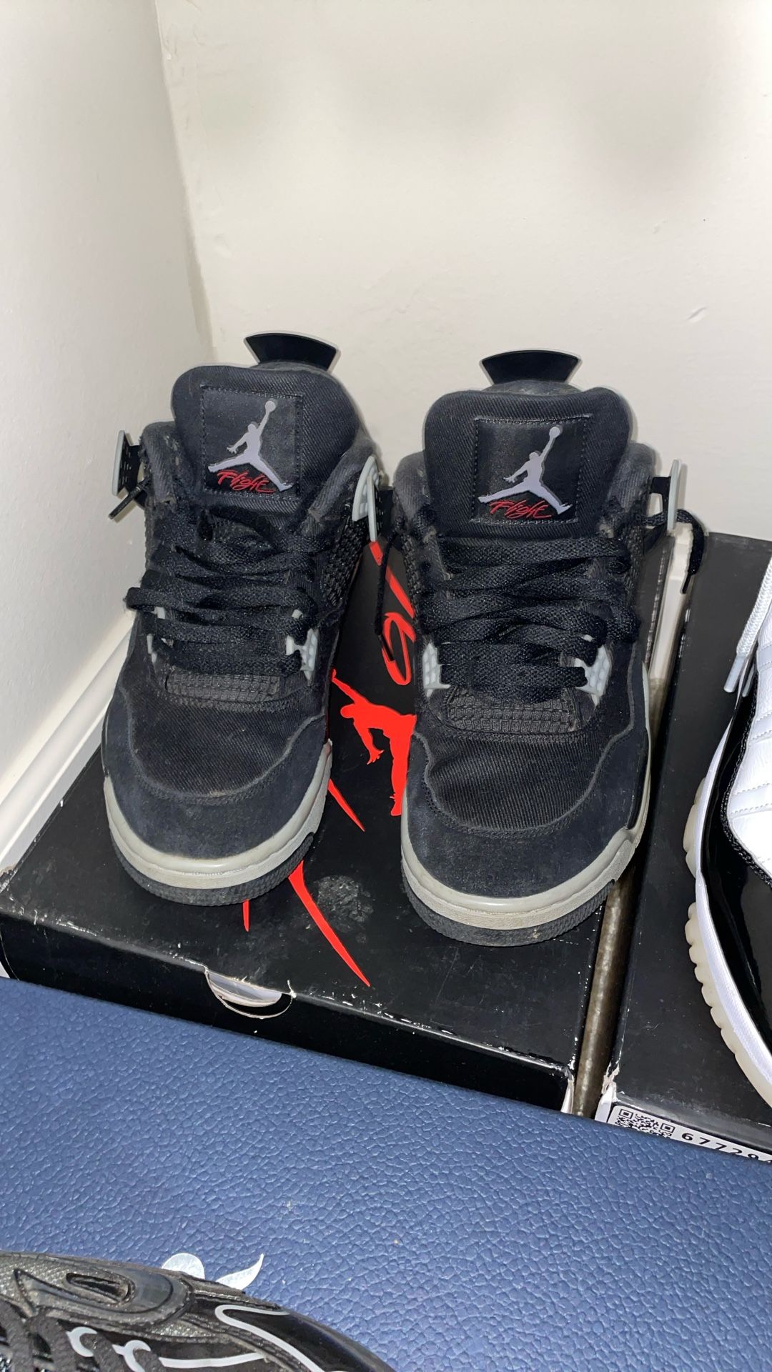 Jordan 4 Black Canvas