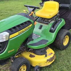 Lawnmower Tractor John Deer 