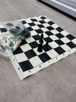 Official Tournament Chess Set