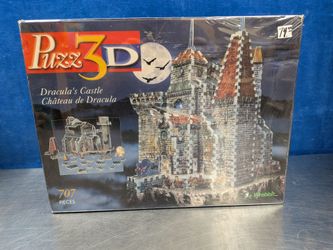 Dracula's Castle Puzz 3D Wrebbit 707 pieces Vampire Puzzle Horror Halloween