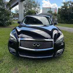 2018 I INFINITI Q70