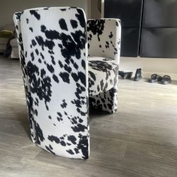 Stylish Cow Print Accent Chair – Soft, Comfy