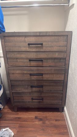 Dresser