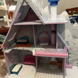 L.O.L. Surprise House for Dolls - Doll House